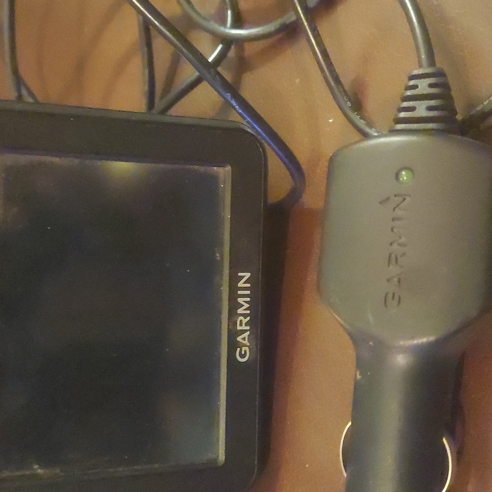 Garmin GPS - Picture 2 of 5